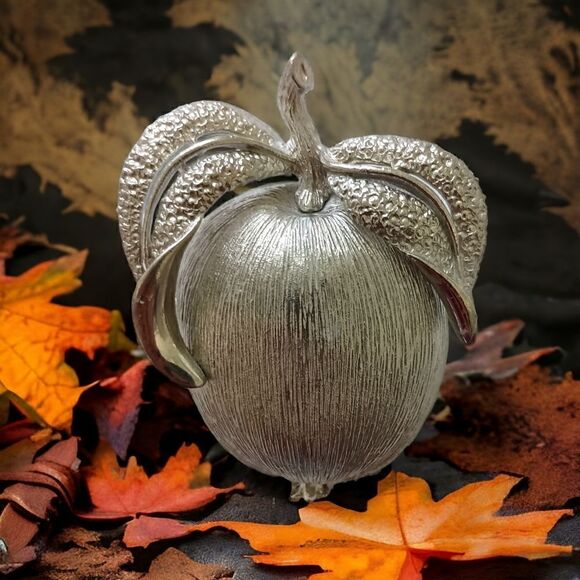Sarah Coventry Apple Brooch Pendant Adams Delight Vintage 60s Silver Tone MCM.  - Picture 8 of 16